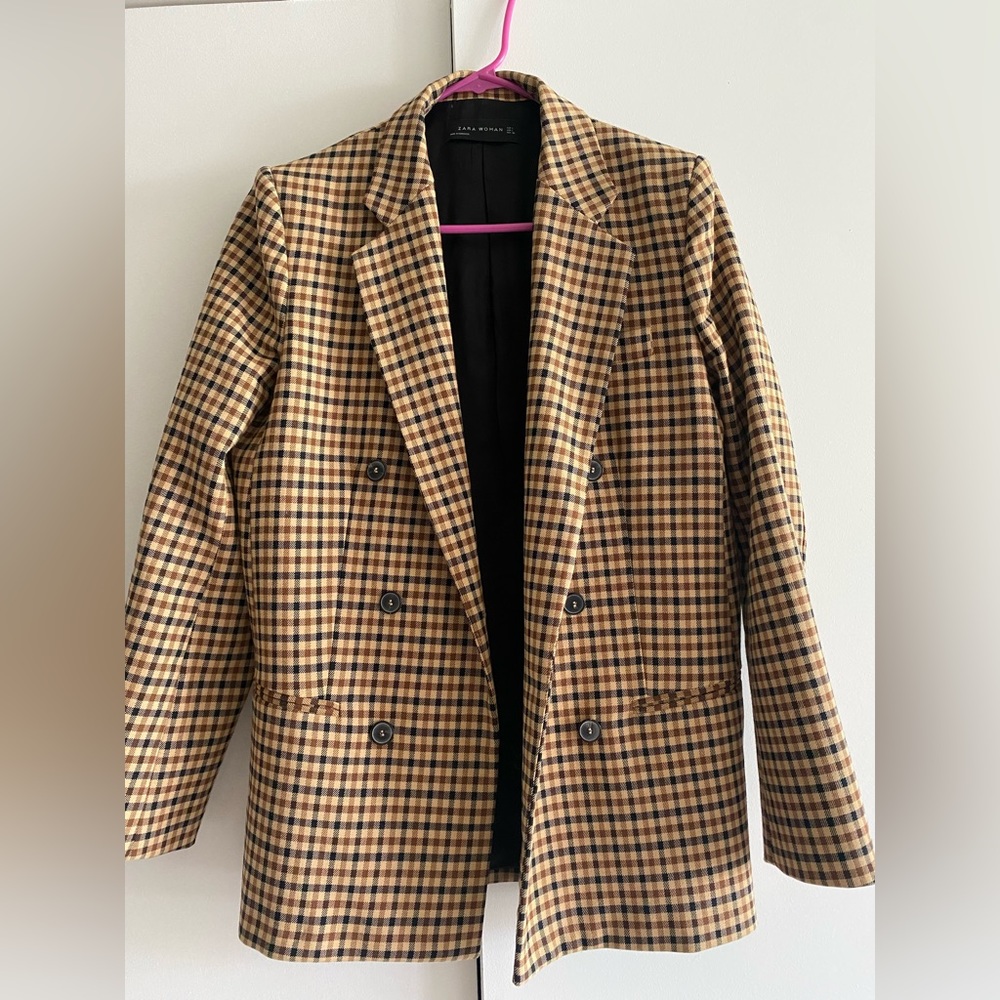 Zara plaid blazer- never worn! Size large